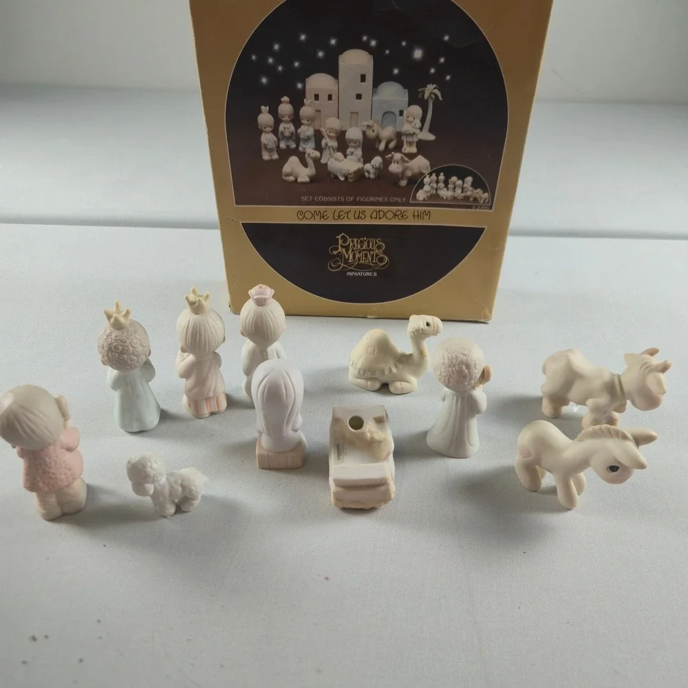 Precious‎ Moments Nativity Miniature Set Come Let Us Adore Him 1982 Boxed